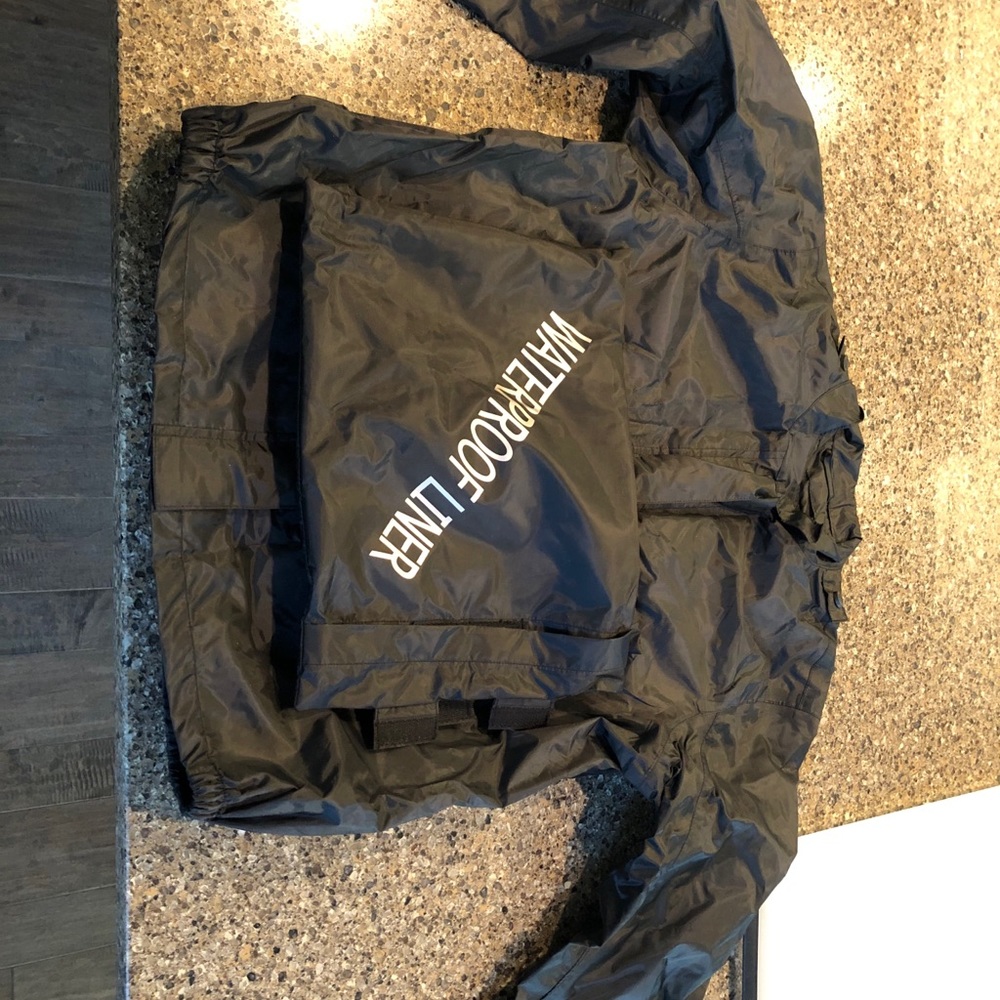 Waterproof liner jacket. - Picture 2 of 2